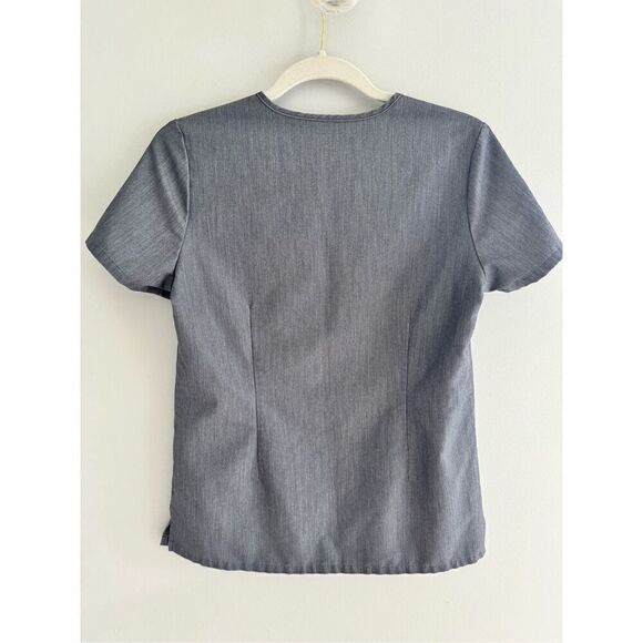 FIGS Catarina Gray Scrub Top, One Pocket, Women’s Size XS - Picture 3 of 7